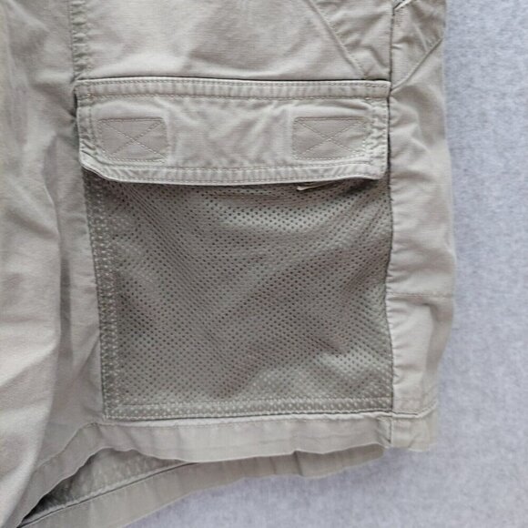 Columbia Mens Khaki Cargo Fishing Shorts With Adjustable Waistband & Mesh Pocket - Picture 3 of 11